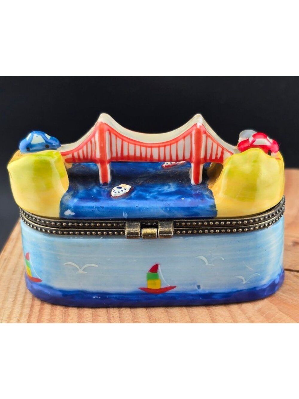 Vintage San Francisco Golden Gate Bridge Porcelain Hinged Trinket Box Trolley - Picture 6 of 14